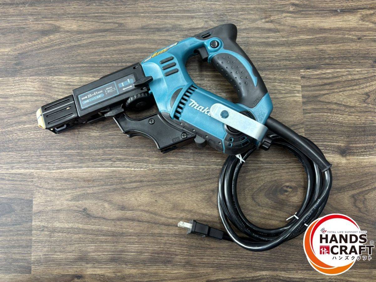 ♭ 品 マキタ makita 6841 オートパックスクリュードライバ 100 V ケース付き 熊