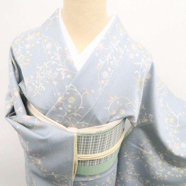 ❁tomihisa❁新品 唐花 着物 正絹 仕付け糸付”優しい空気をまとい