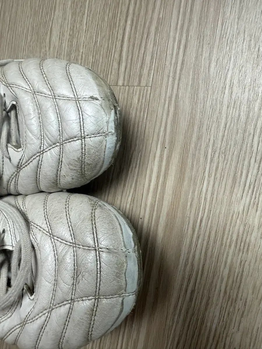 mizuno モレリア NEO 275 日本産