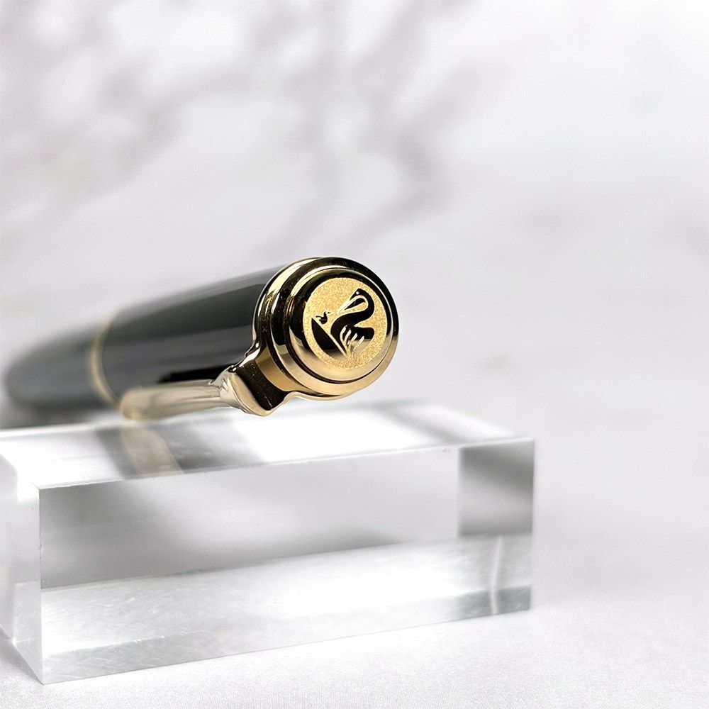 ペリカン 万年筆 吸入式 スーベレーン M 600 グリーン ストライプ EF 細字 979435 筆記具