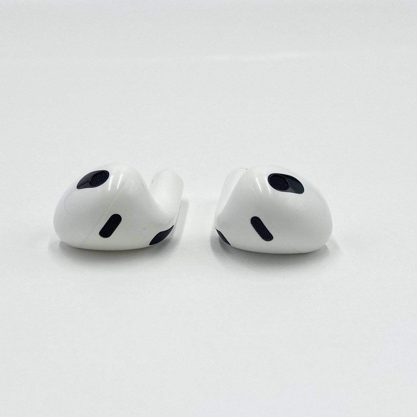 オーディオ機器 Apple AirPods Pro 第3世代 MFHP4J/A ワイヤレス