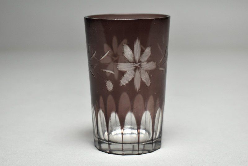 人気 【蔵A4622b】レトロ 紫被せガラス 切子 コップグラス 六客 蔵