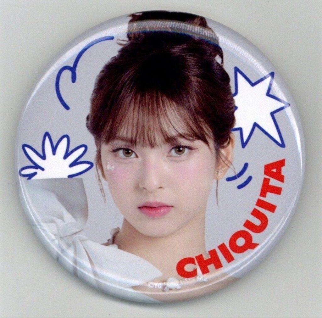 BABYMONSTER POP-UP STORE CHIQUITA ランダム缶バッジ - メルカリ