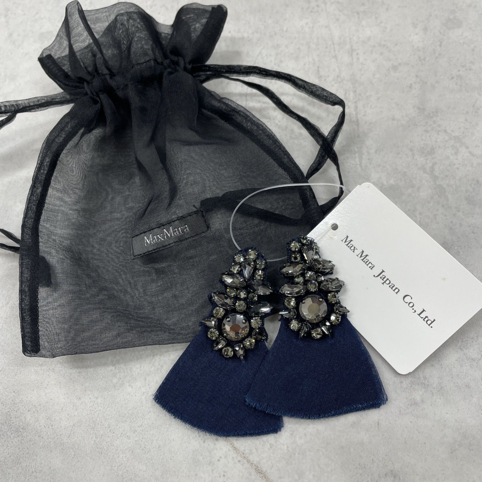 MaxMara マックスマーラ ビジューブローチ ピン アクセサリー ネイビー