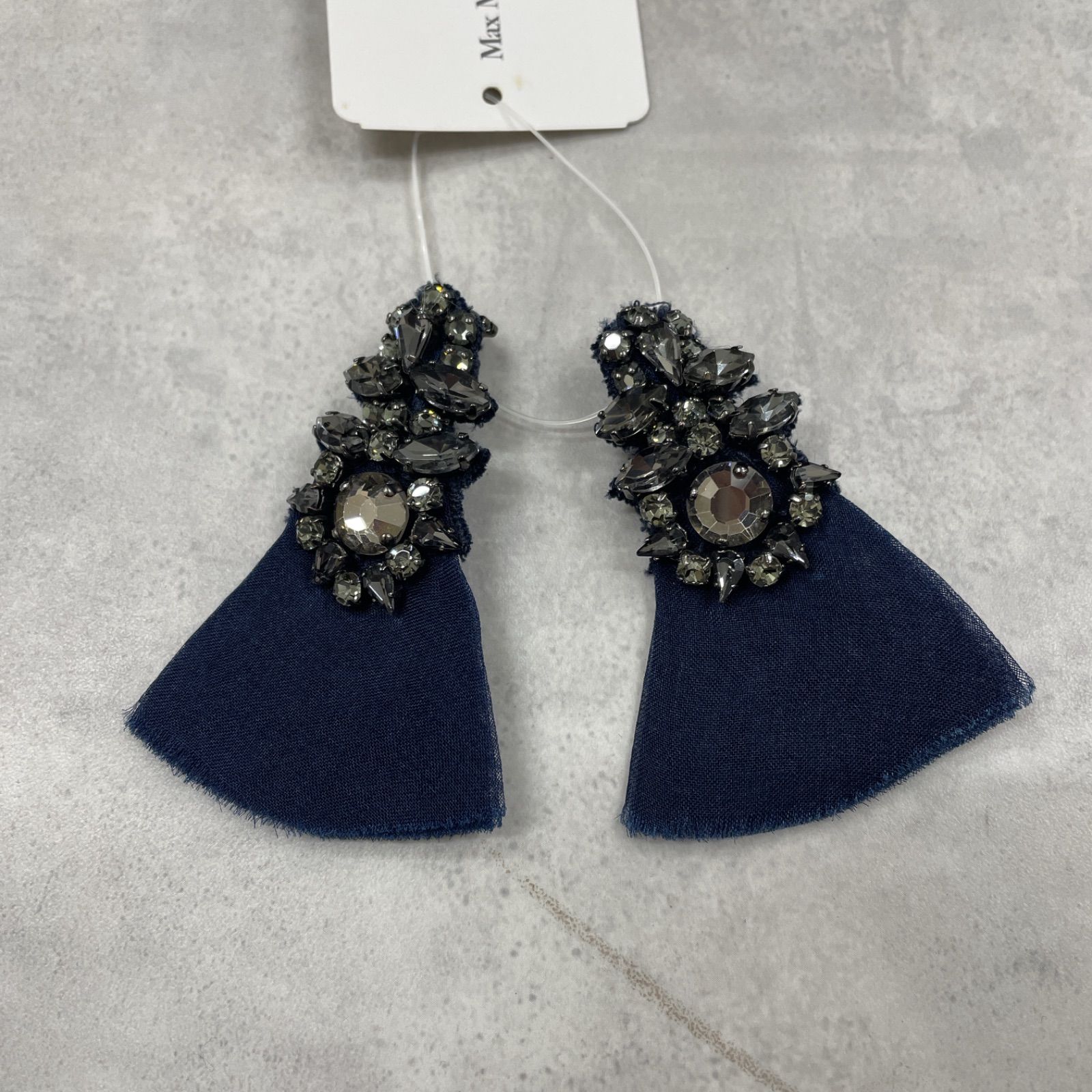 MaxMara マックスマーラ ビジューブローチ ピン アクセサリー ネイビー