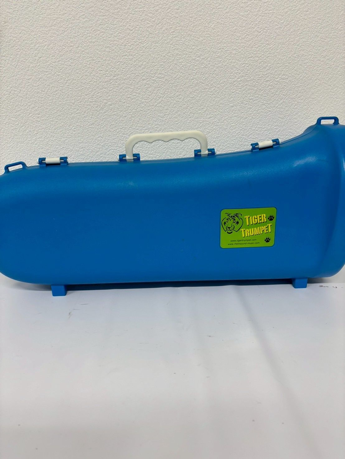 TIGER TRUMPET（タイガートランペット） プラスチック製 紫 ケース付き