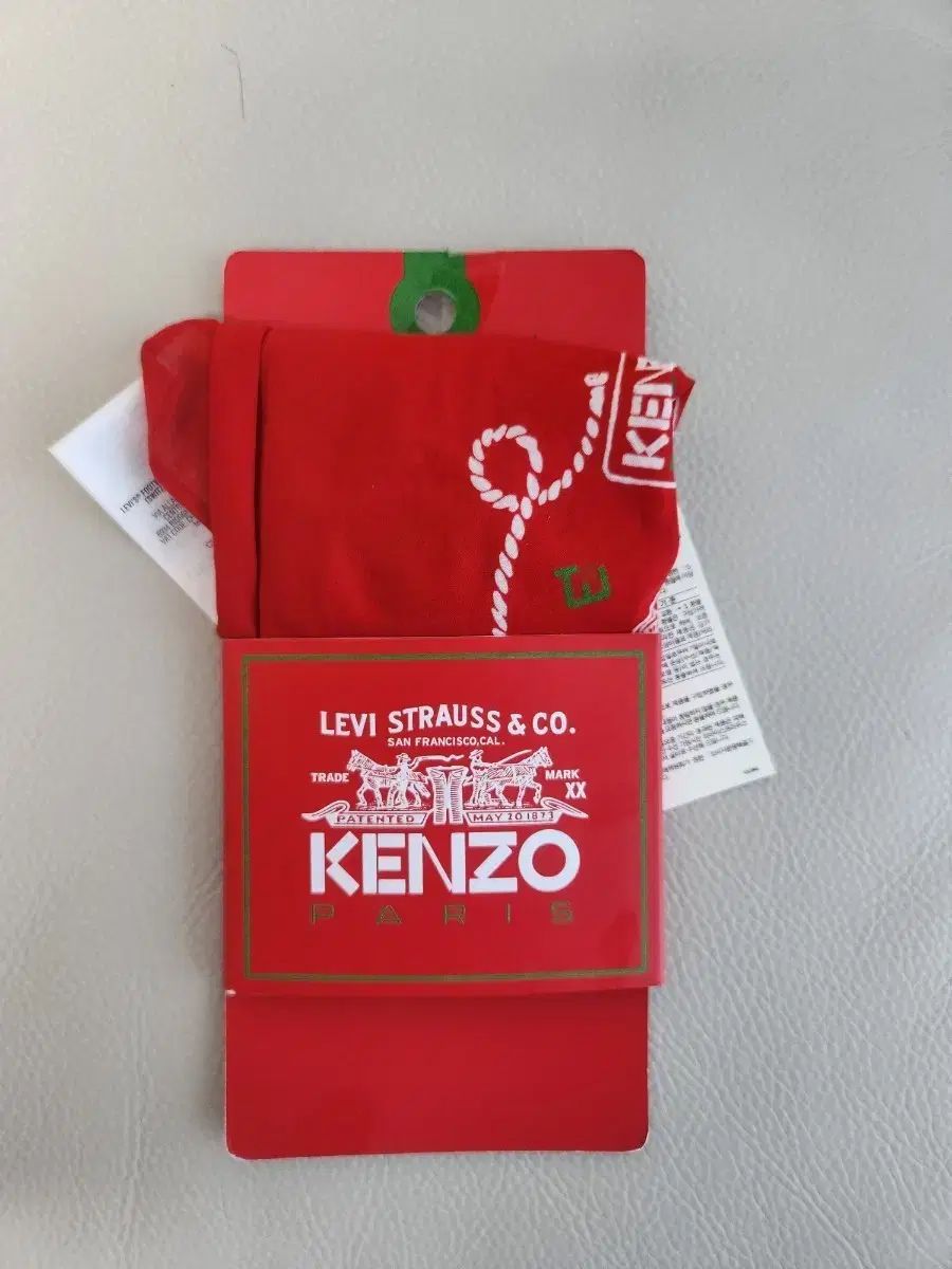 LEVI S X KENZO コラボ バンダナ レッド