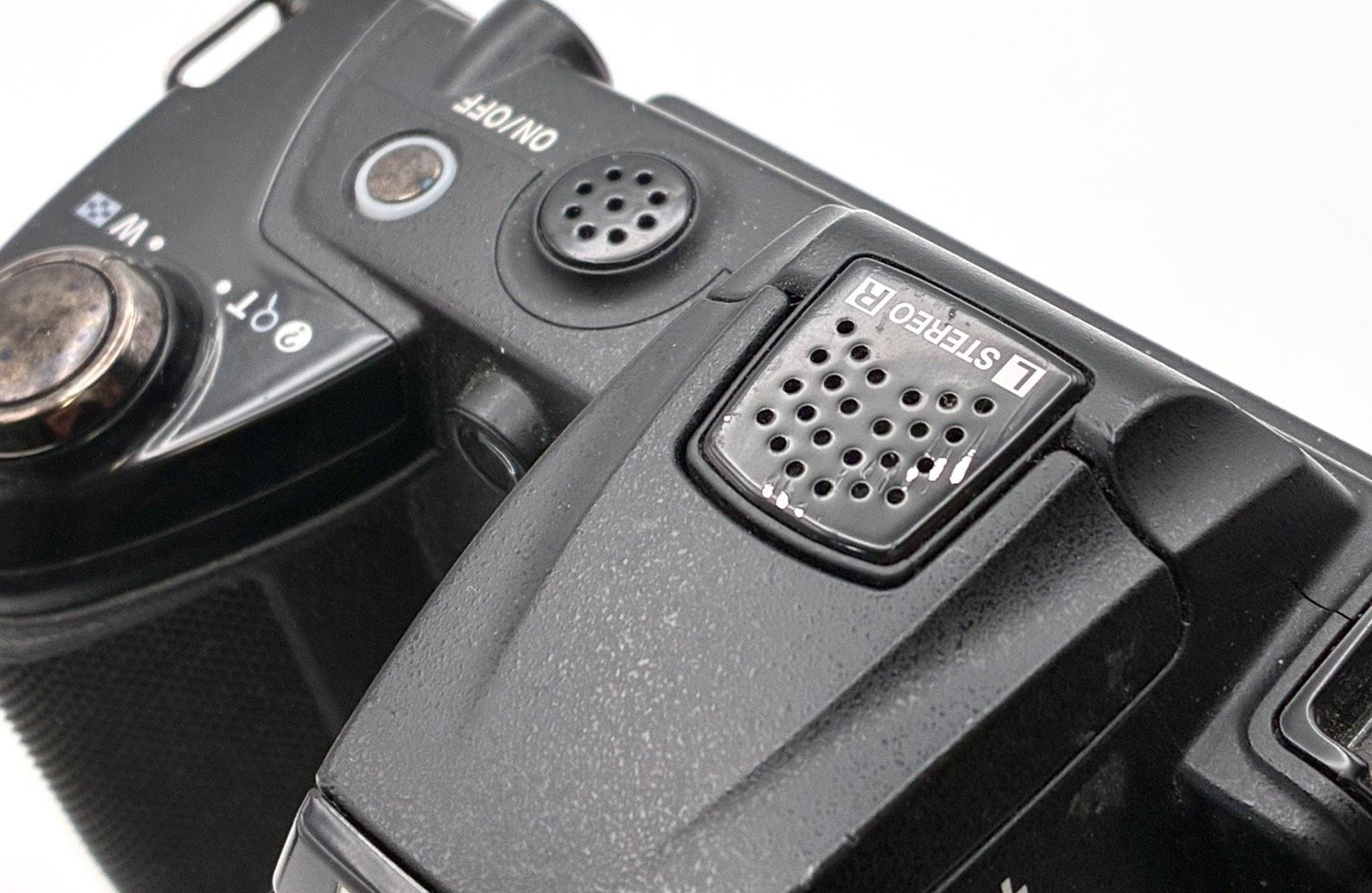 コンデジ 単三電池駆動