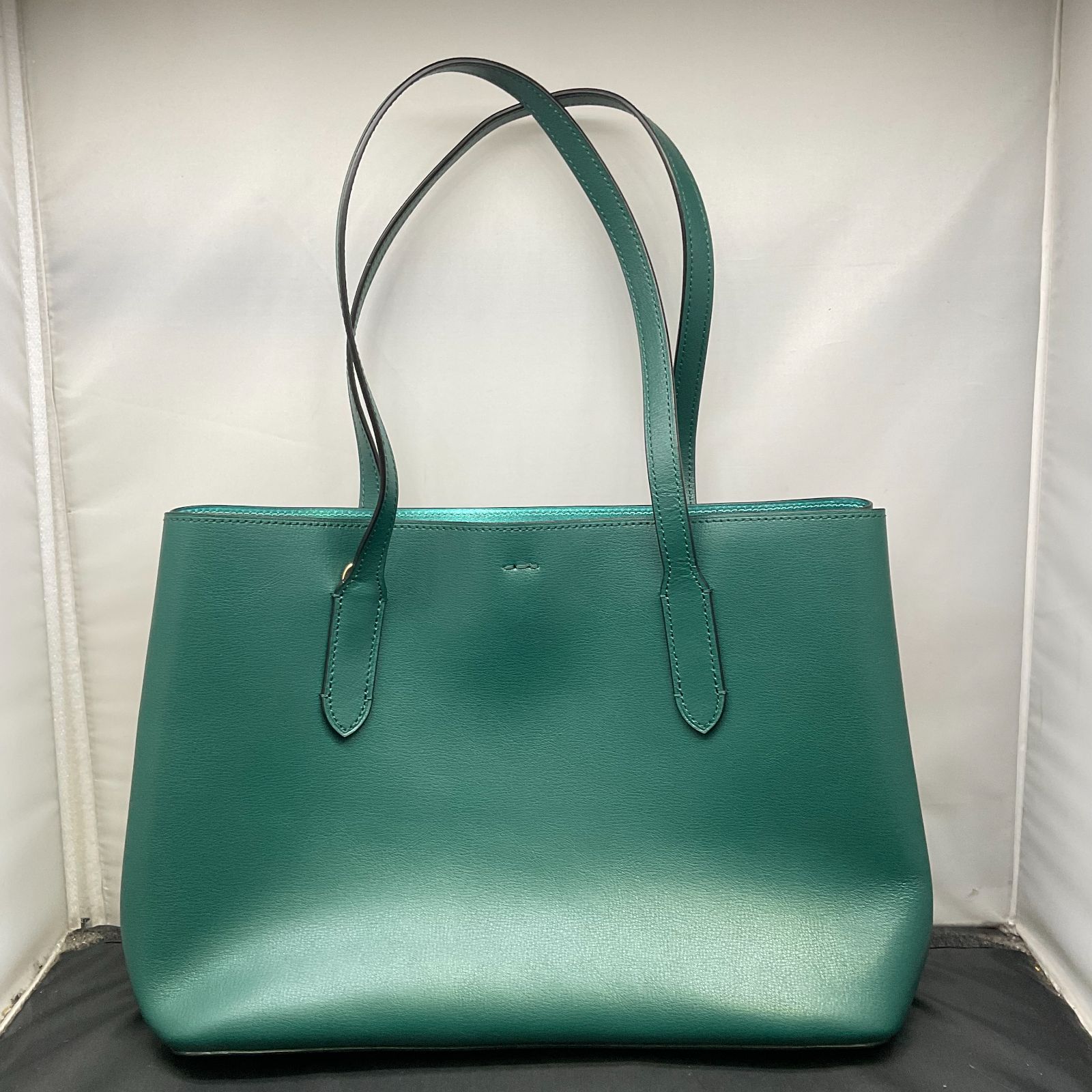コーチ ハンドバッグ レザー 緑 B25113535 - メルカリ