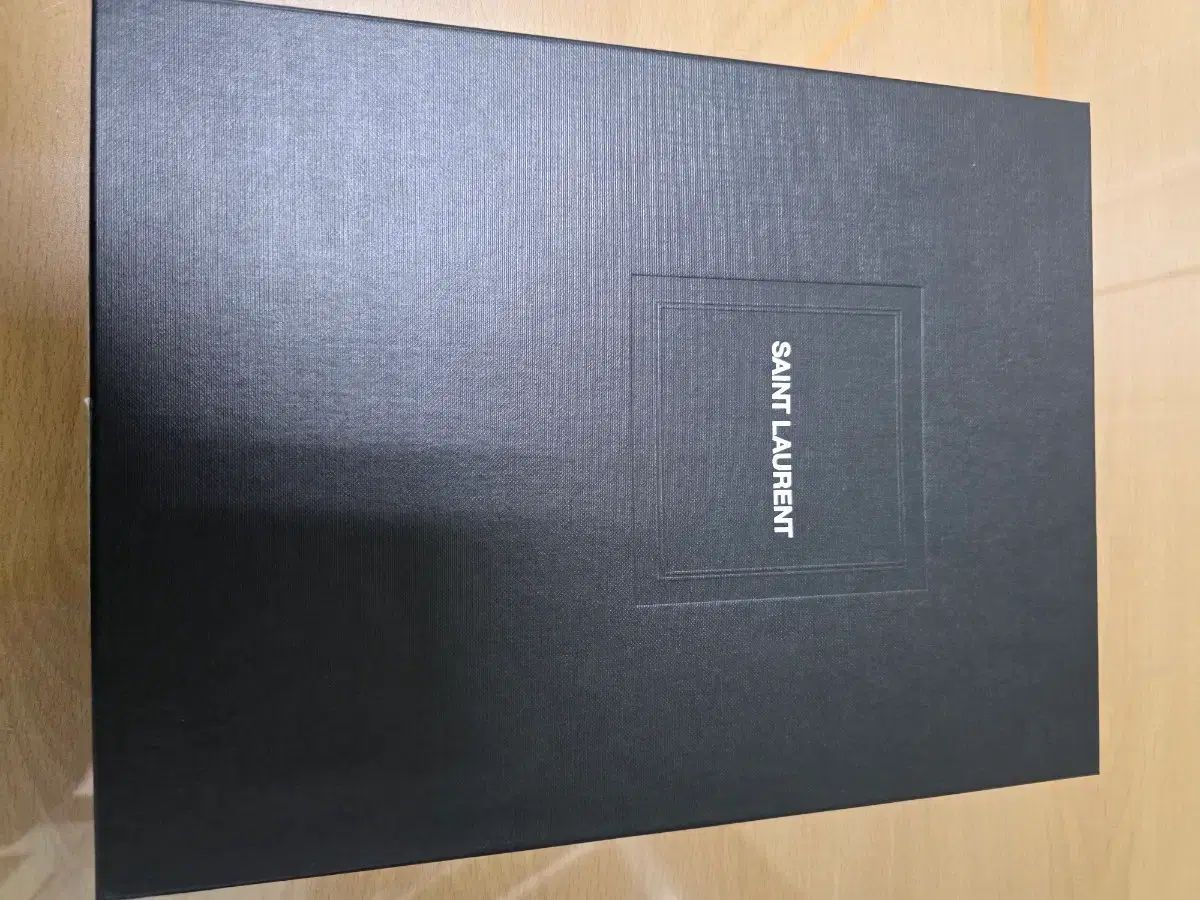 イヴ サンローラン クラッチバッグ バッグ