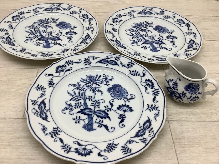 T13 Blue Danube ブルーダニューブ 大皿（直径約26㎝） クリーマー