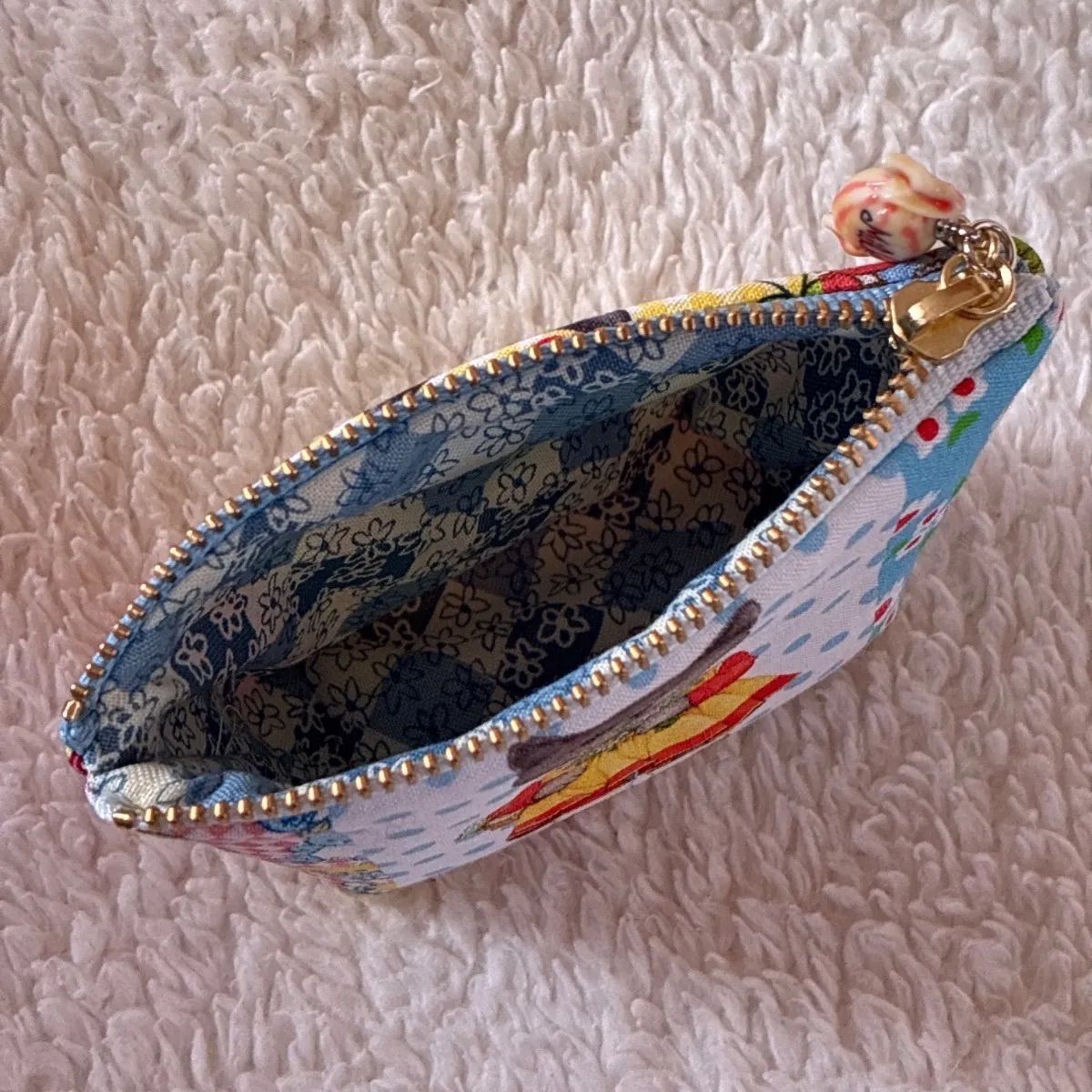 コヤンイサムチョン　ポーチ コヤンイサムチョン☆がま口☆便利サイズポーチ☆ハンドメイド がま口