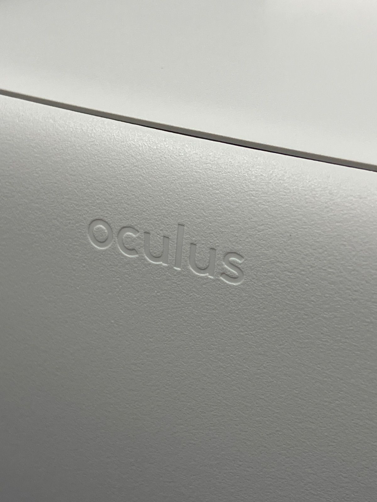 品 Meta Quest 2 128 GB 本体 メタクエスト2 オキュラス oculus