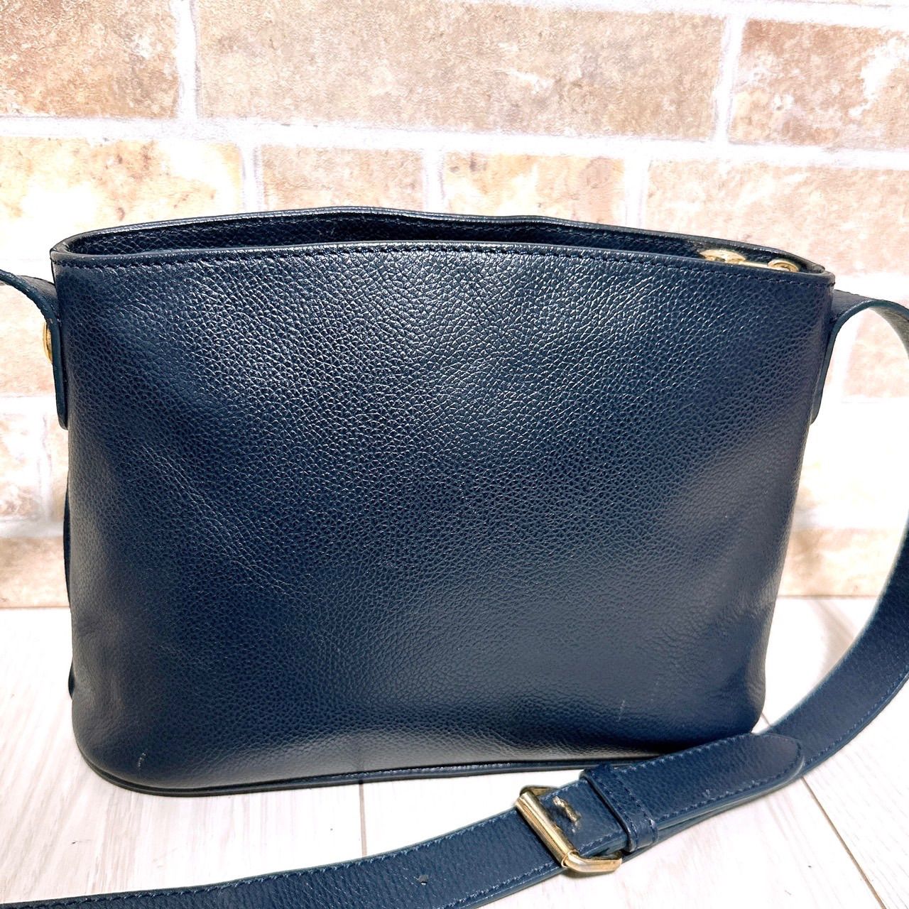 美品)Burberrys (バーバリー)ショルダーバッグ レザー ネイビー - メルカリ