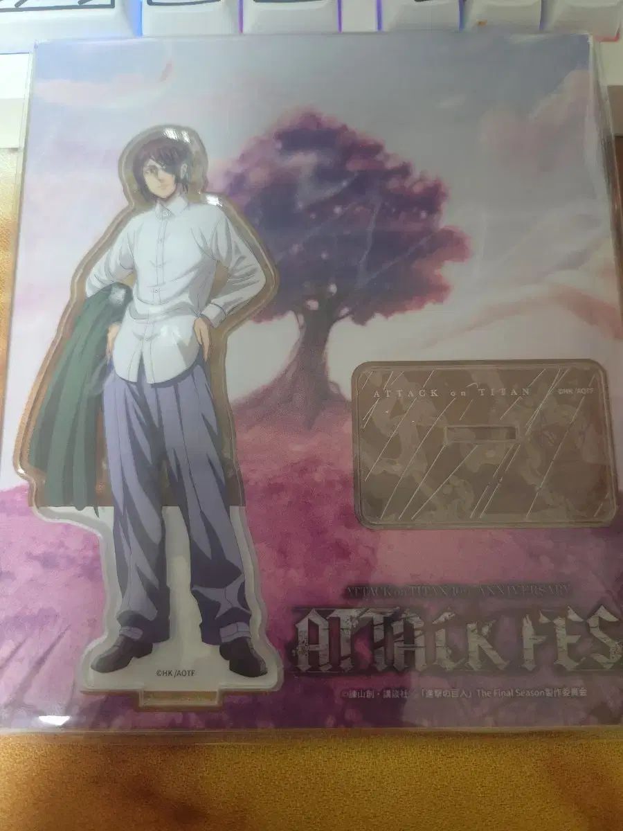 進撃の巨人 10周年 ハンジ アクリルスタンド