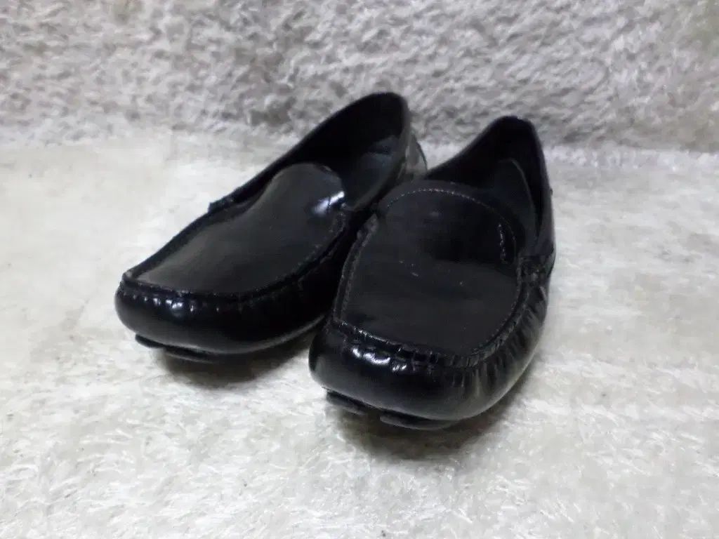 240 PRADA プラダ 靴 ローファー シューズ