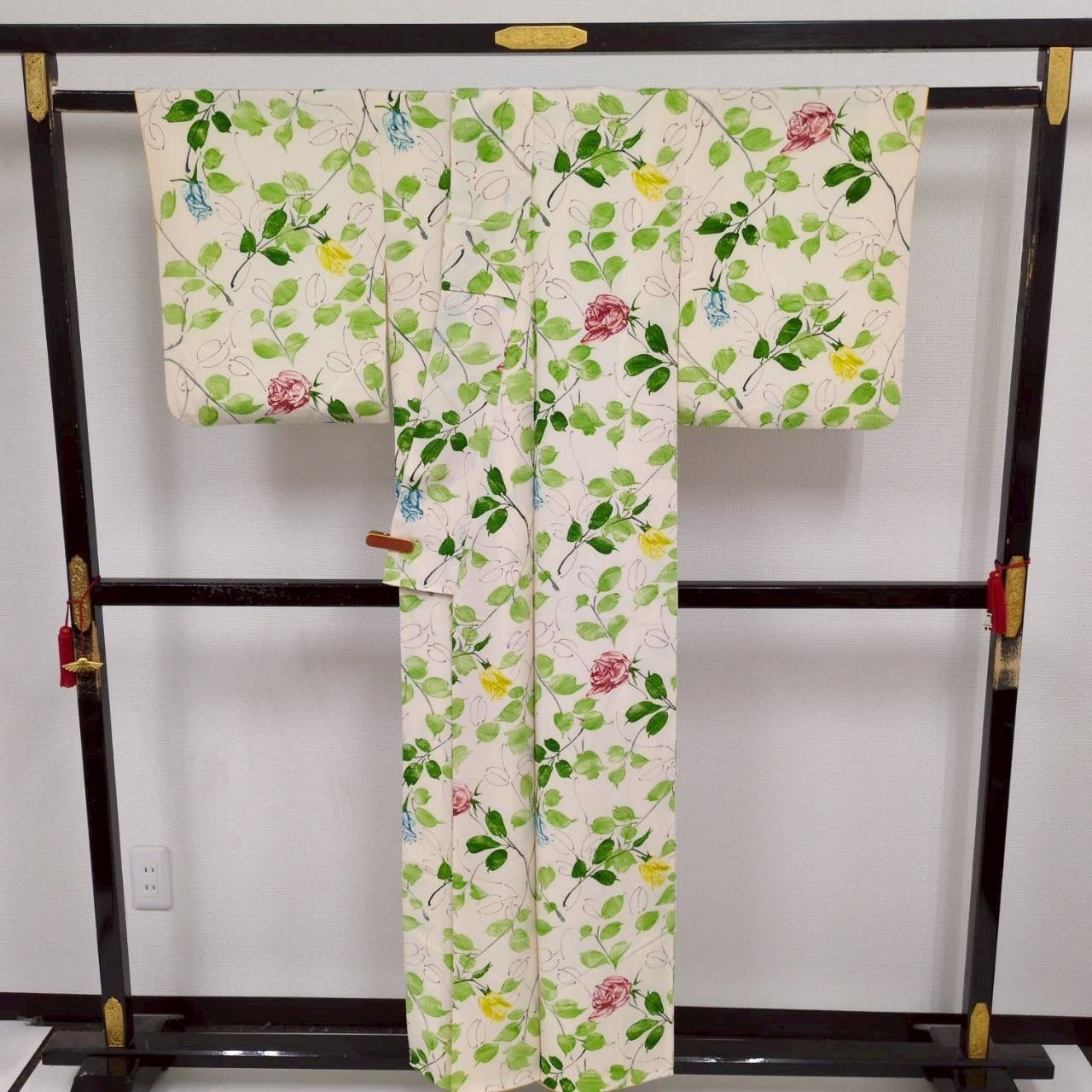 縮緬 小紋 正絹 美しい染めの花 袷 着物 MK-1723 - メルカリ