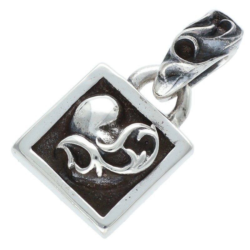 クロムハーツ FRAMED HEART フレームドハート シルバーネックレストップ メンズ