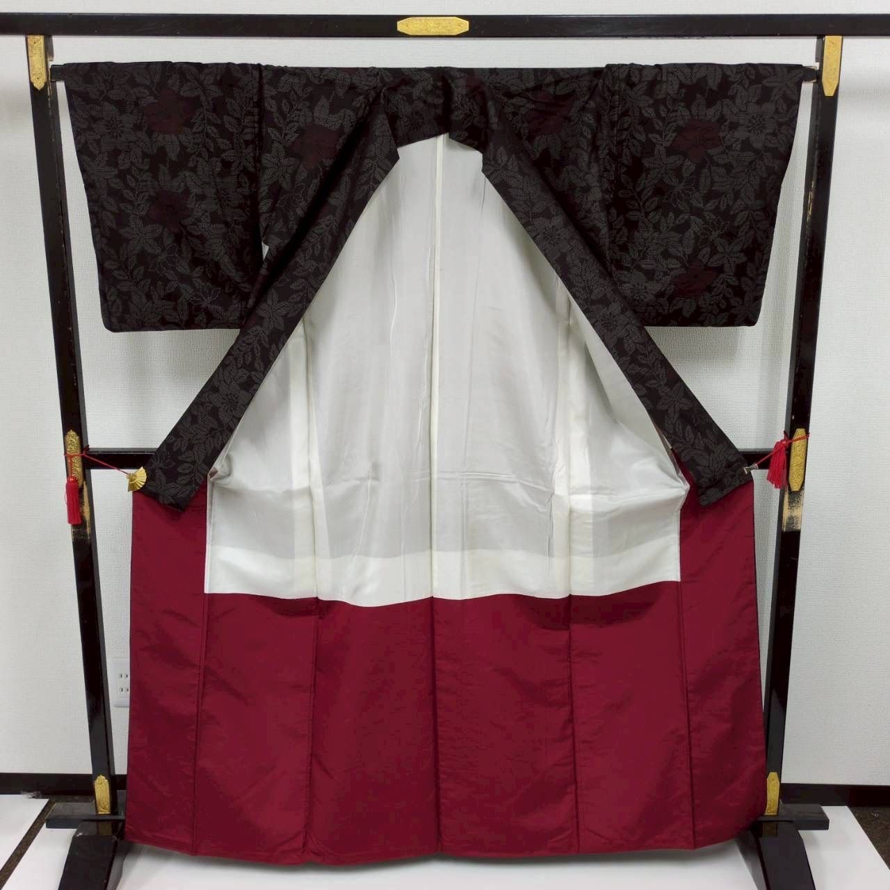 本場大島紬 裄66.5 正絹 茶泥染め 横双 素敵な花草 袷 着物 MK-1724