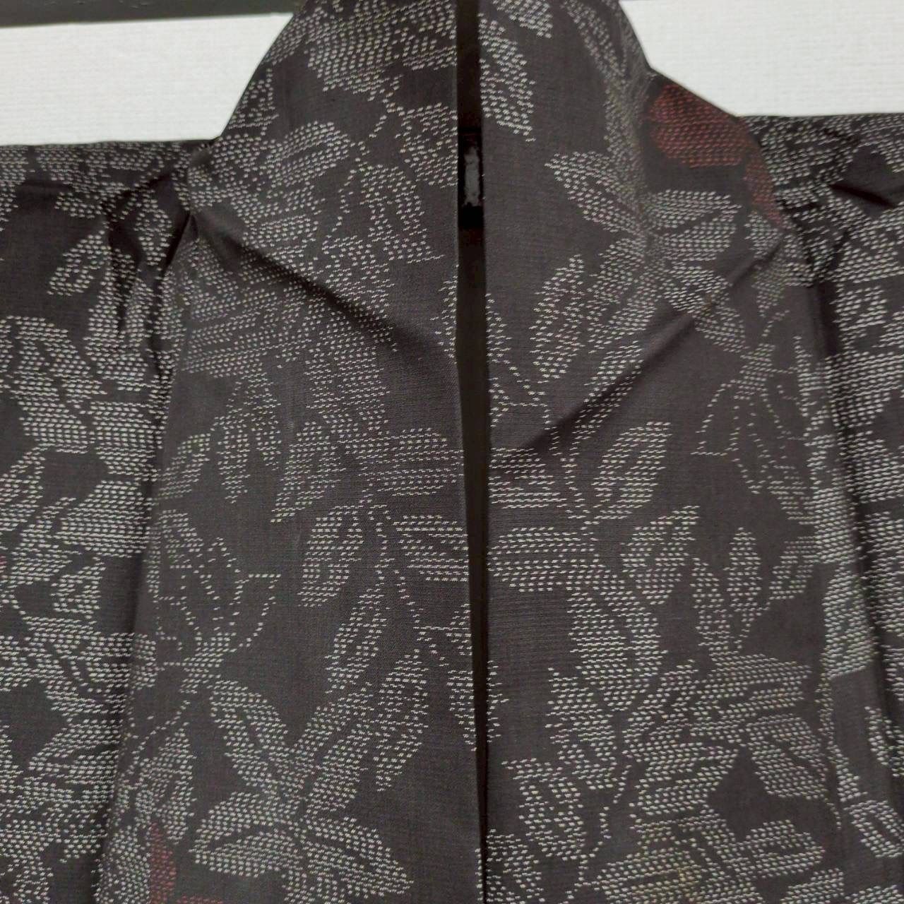 本場大島紬 裄66.5 正絹 茶泥染め 横双 素敵な花草 袷 着物 MK-1724