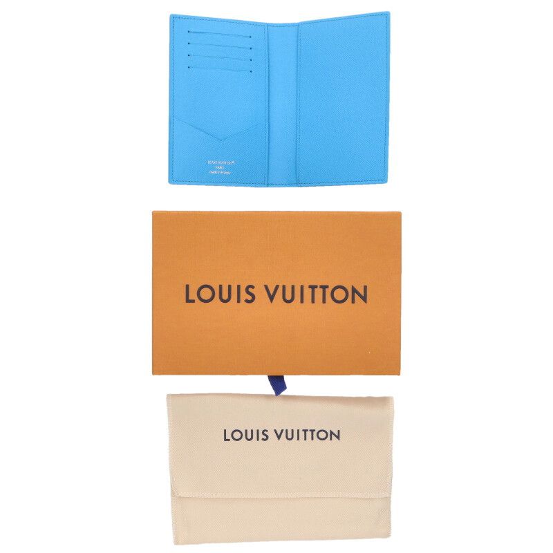 クーヴェルテュール パスポール