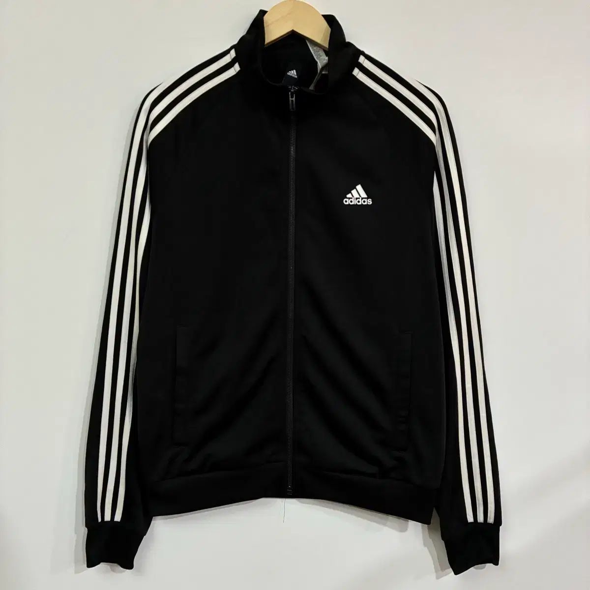 1573 アディダス ジャージ