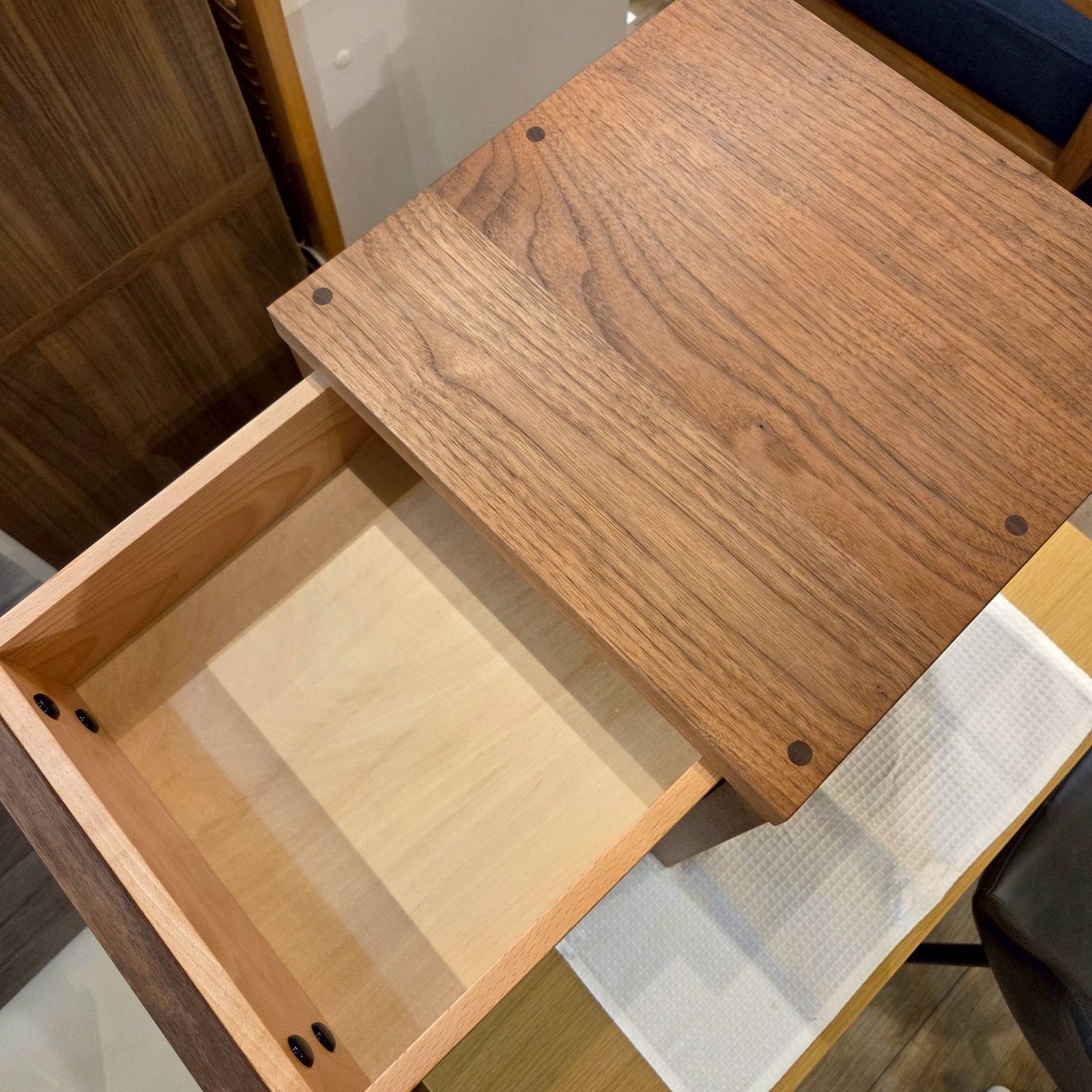 ➀ MASTERWAL マスターウォール MORELESS NIGHT TABLE モアレスナイト