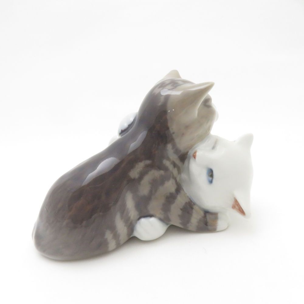 美品 ROYAL COPENHAGEN ロイヤルコペンハーゲン 2匹 じゃれ合う 猫