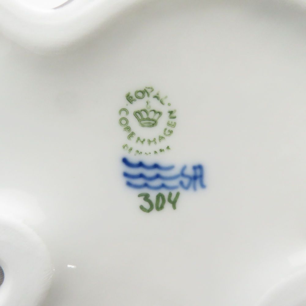 美品 ROYAL COPENHAGEN ロイヤルコペンハーゲン 3匹の眠り猫