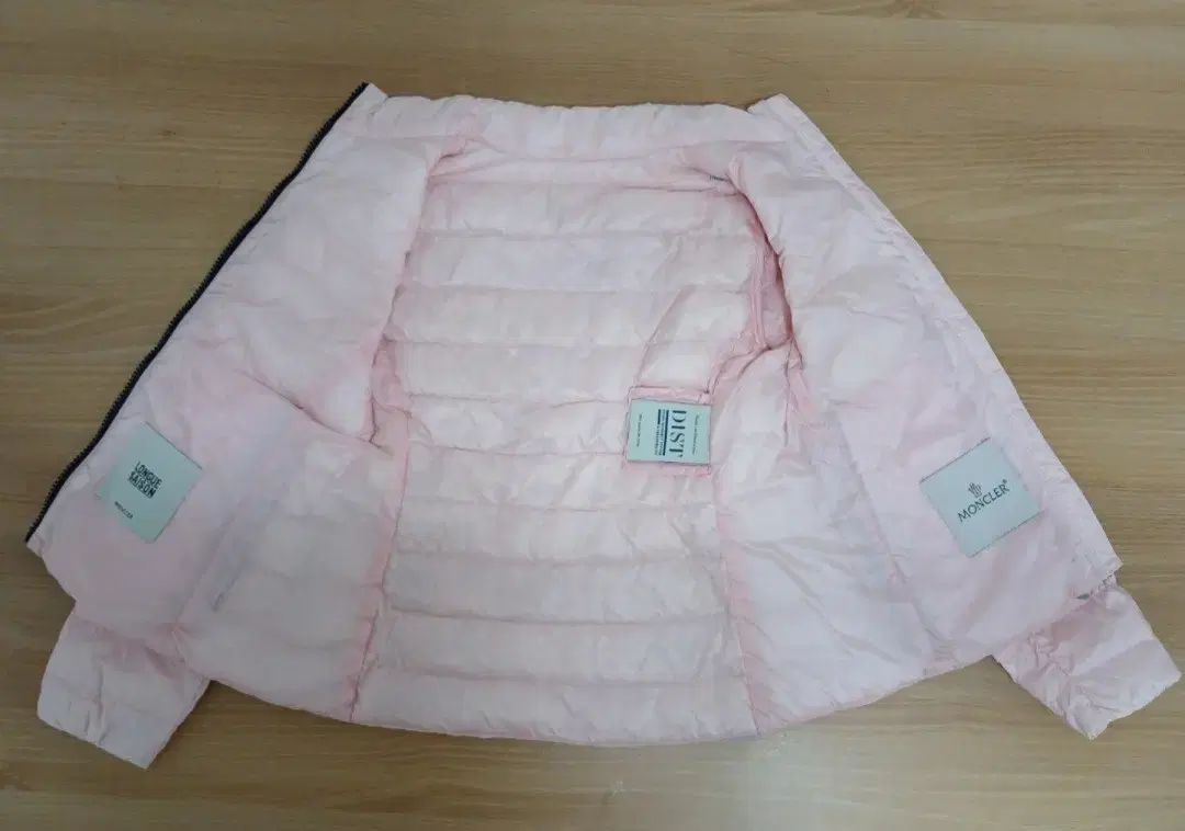 モンクレールキッズ ピンク ダウン ジャケット
