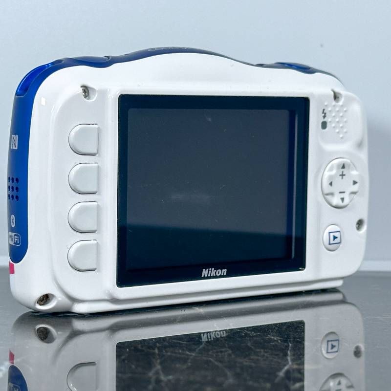 美品】Nikon COOLPIX W100 マリン 防水10m 耐衝撃 タフカメラ 1317万
