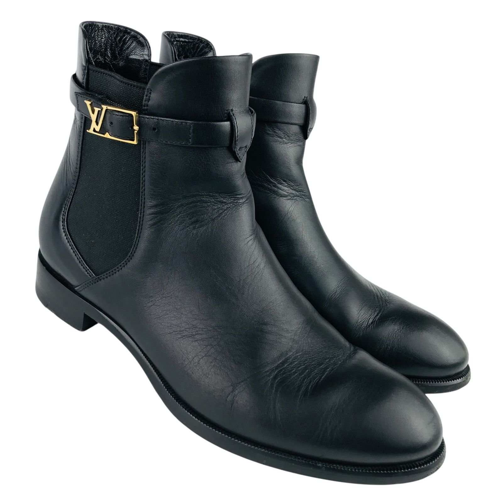 ルイヴィトンブラックレザーアンクルブーツ ゴールドバックル付き 美品☆LOUIS VUITTON・ルイヴィトン レディース レザー ゴールドメタル