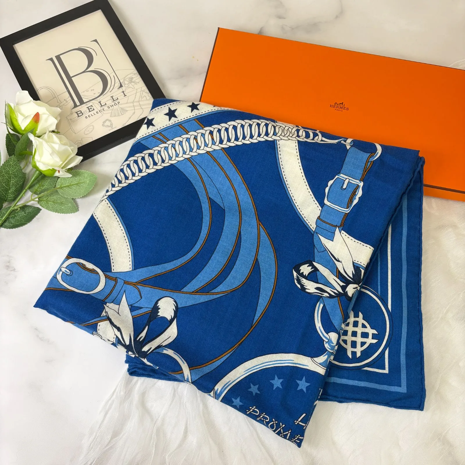 メルカリ市価格！Hermès カシミアシルク 140ストール 朝の散歩　エトープ 2026年最新】カシシル 朝の散歩の人気アイテム - メルカリ