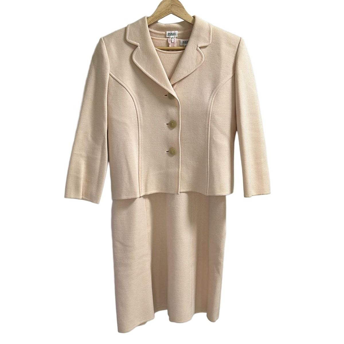 FOXEY フォクシー ワンピーススーツ レディース - 12316 ピンクベージュ ニット 3点セット ジャケット ワンピース スカート