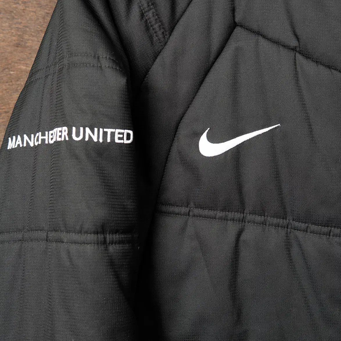 L 00s ナイキ マンチェスター ユナイテッド ベンチ ジャケット MO-2403