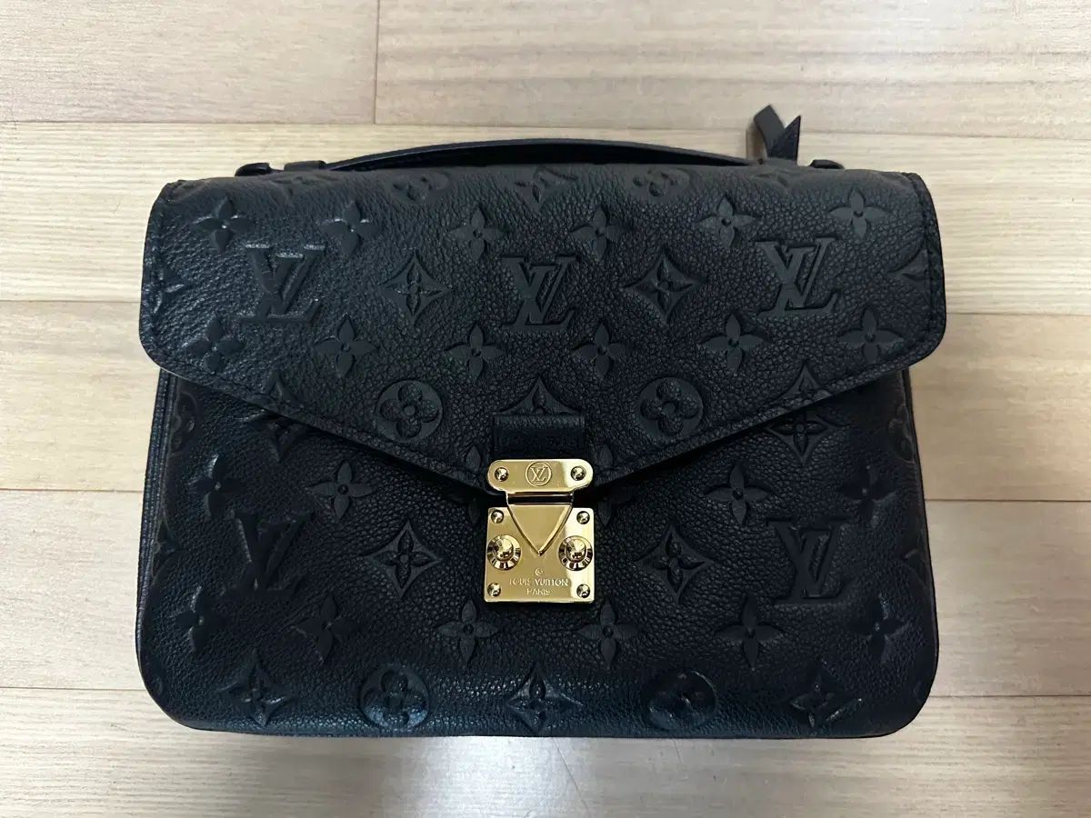 ルイヴィトン ポシェット メティス