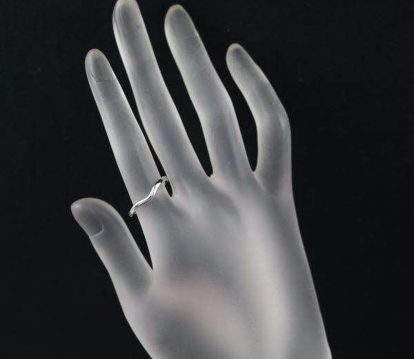 ティファニー リング カーブドバンド 11号 Pt950 #180682 - メルカリ