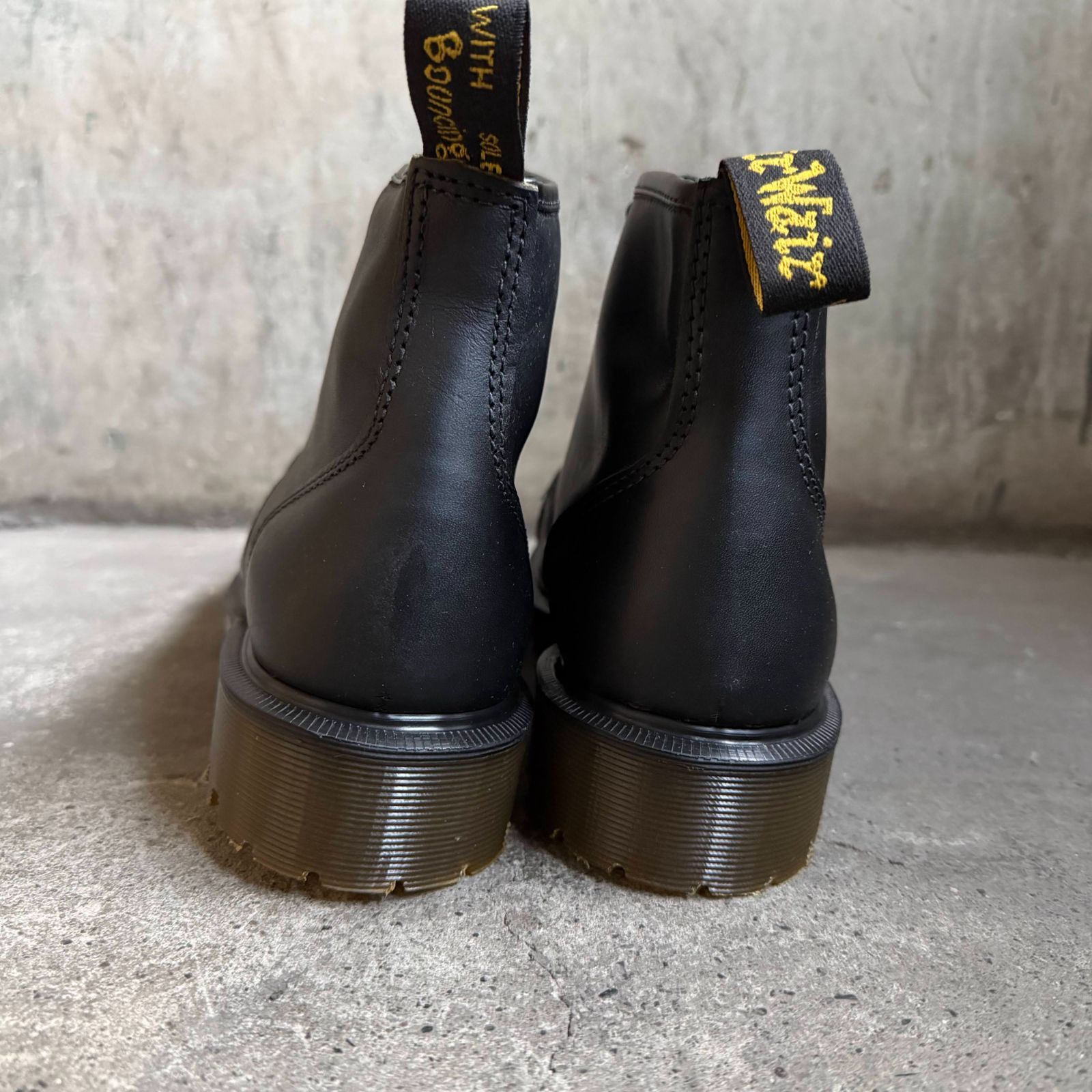 Dr.Martens GREASY 6 EYELET BOOT B-G7713 BEX イングランド製 