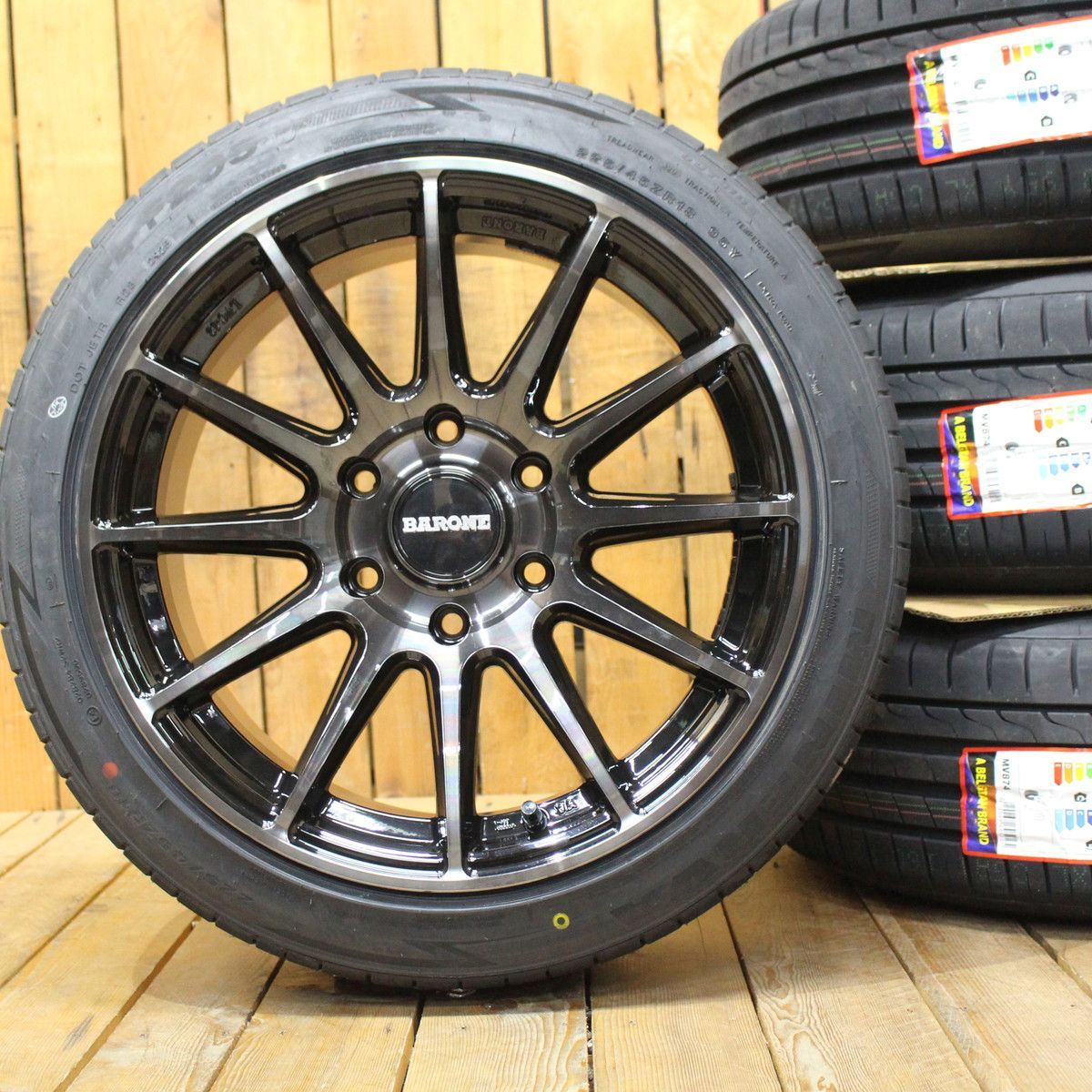 200系 ハイエース オーバーフェンダーサイズ 18インチ 9 J 25 ファブレス LVC 12 ワイド 225 45 R 18 タイヤ ホイール 4本SET