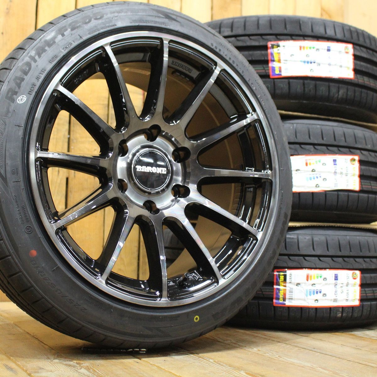 200系 ハイエース オーバーフェンダーサイズ 18インチ 9 J 25 ファブレス LVC 12 ワイド 225 45 R 18 タイヤ ホイール 4本SET