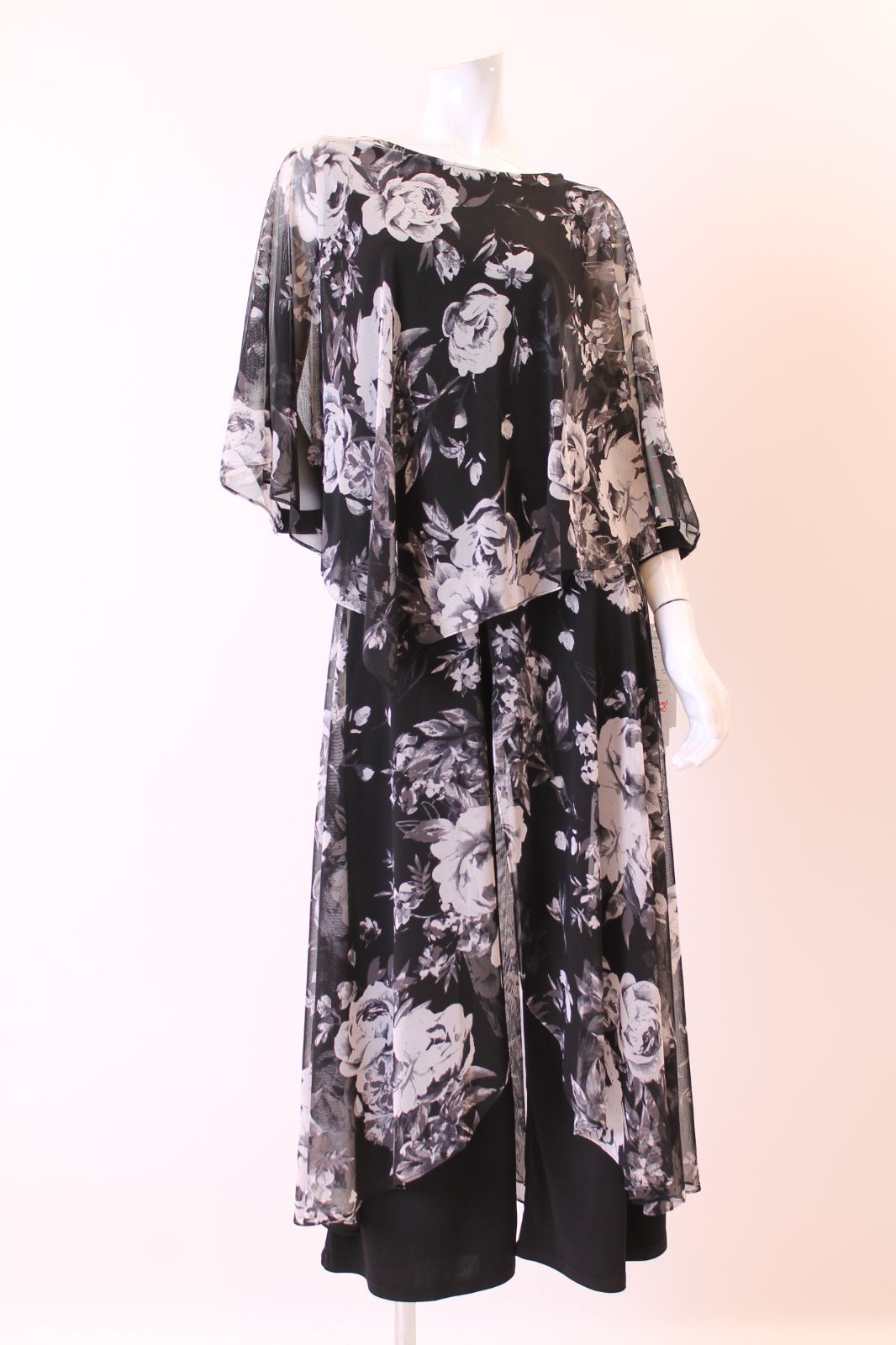 黒 白 緑 上下セット Ｍ～Ｌサイズ コンテスト 発表会 パーティ オーダーメイド対応可