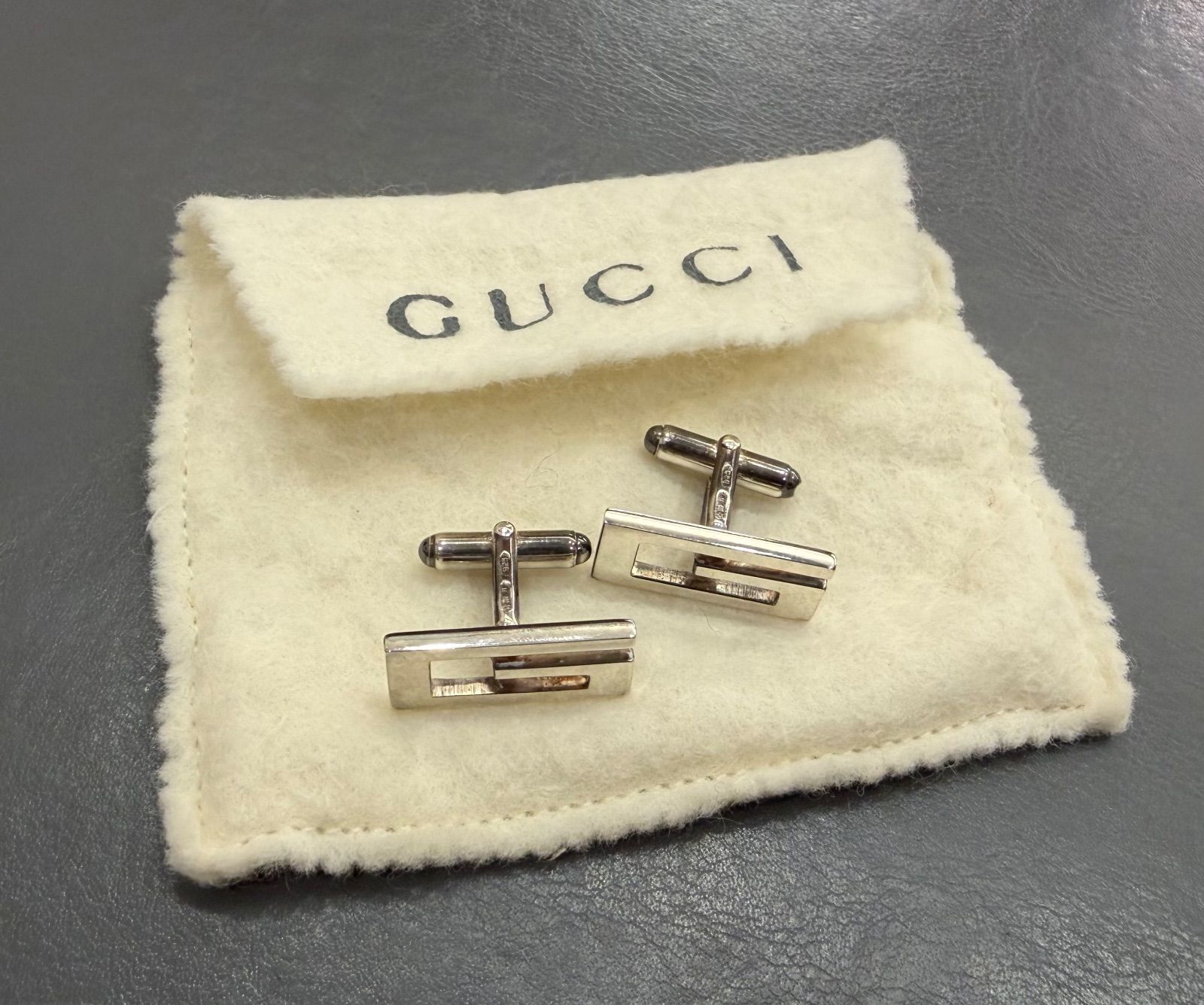 ☆NA04923 大人気！ GUCCI グッチ Gロゴ カフス シルバー 925
