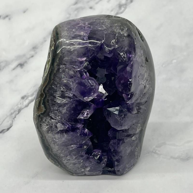 192：アメジストジオード 512g 高品質 深紫 結晶がぎっしり 美結晶