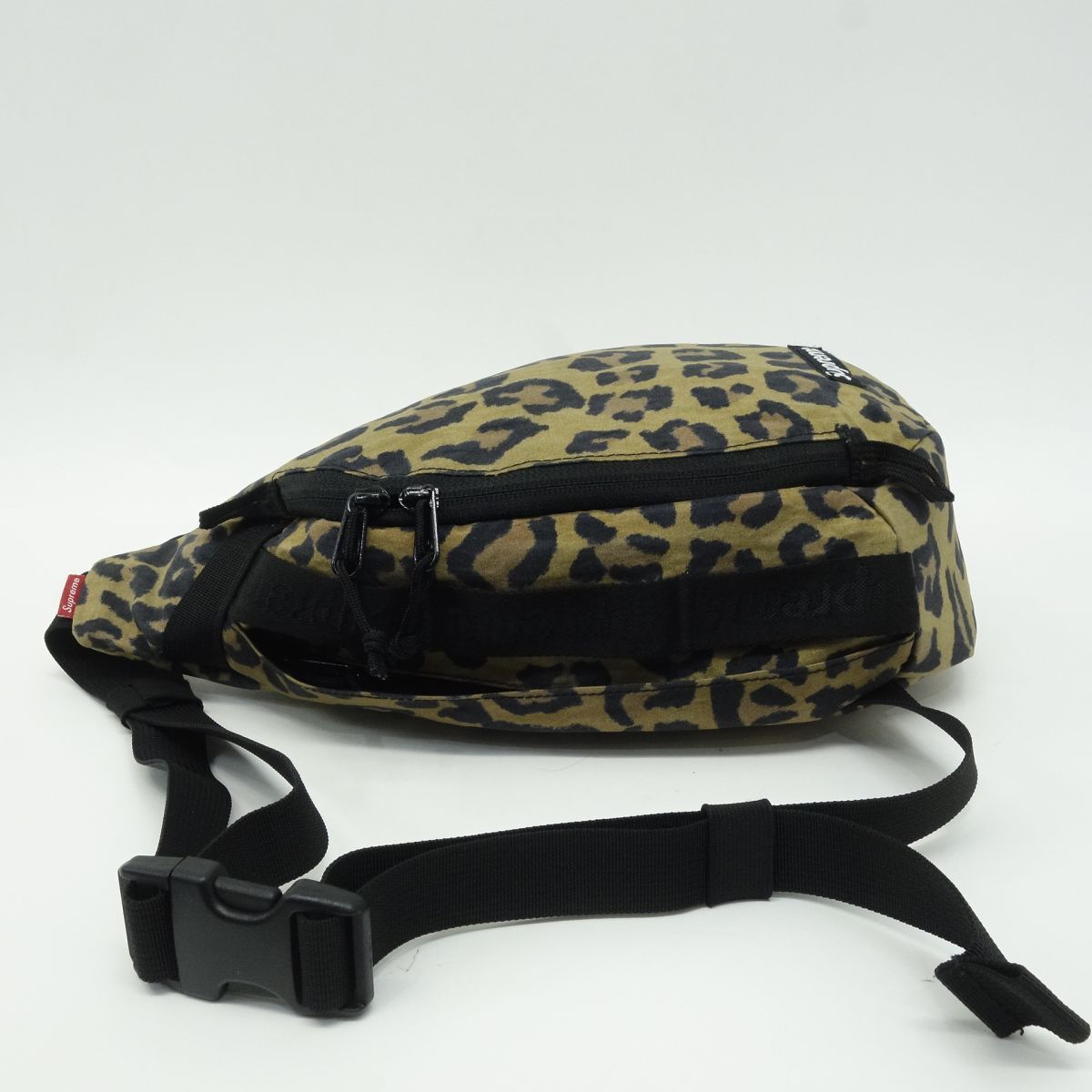 Supreme シュプリーム Leopard Sling Bag レオパード スリングバッグ 豹柄 ヒョウ柄 ワンショルダー ベージュ系 柔らか素材