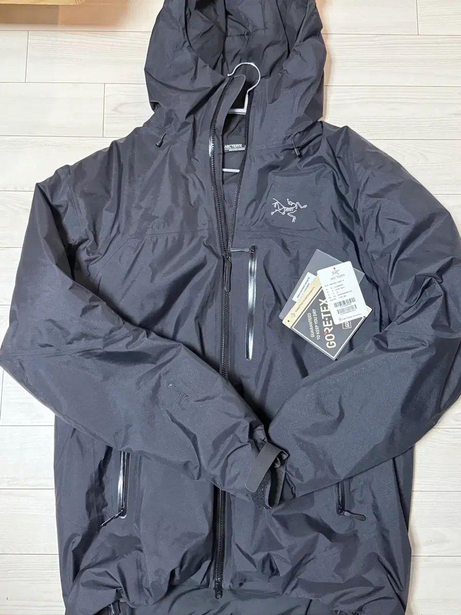 ARC TERYX ベータ インシュレーテッド ジャケット L 105