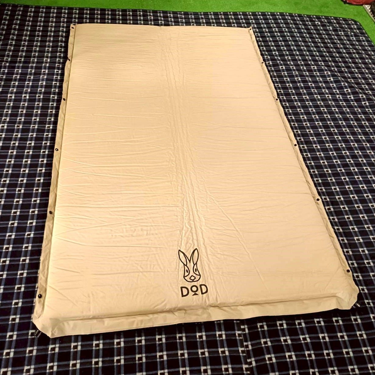 ソトネノサソイ 丸洗いシーツ付き DOD L 厚み4.5cmエアマット