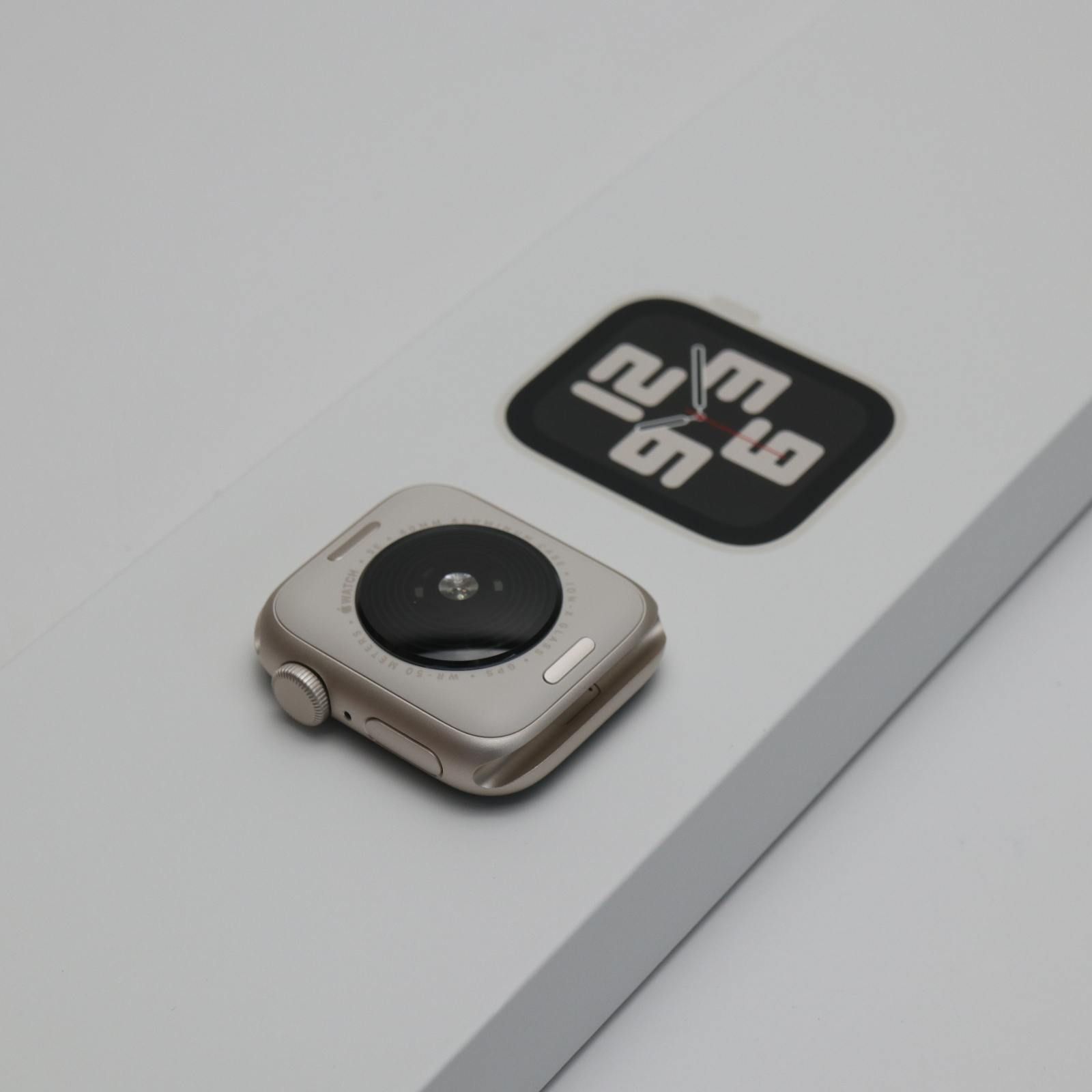 Apple Watch SE 第2世代 40 mm GPS スターライト スマホ 土日祝発送 07000