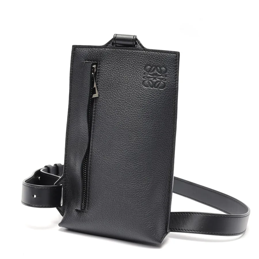 2026年最新】LOEWE メッセンジャーバッグの人気アイテム - メルカリ