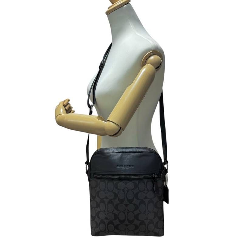 美品☆COACH コーチ☆ショルダーバッグ ボディバッグ シグネチャー PVC