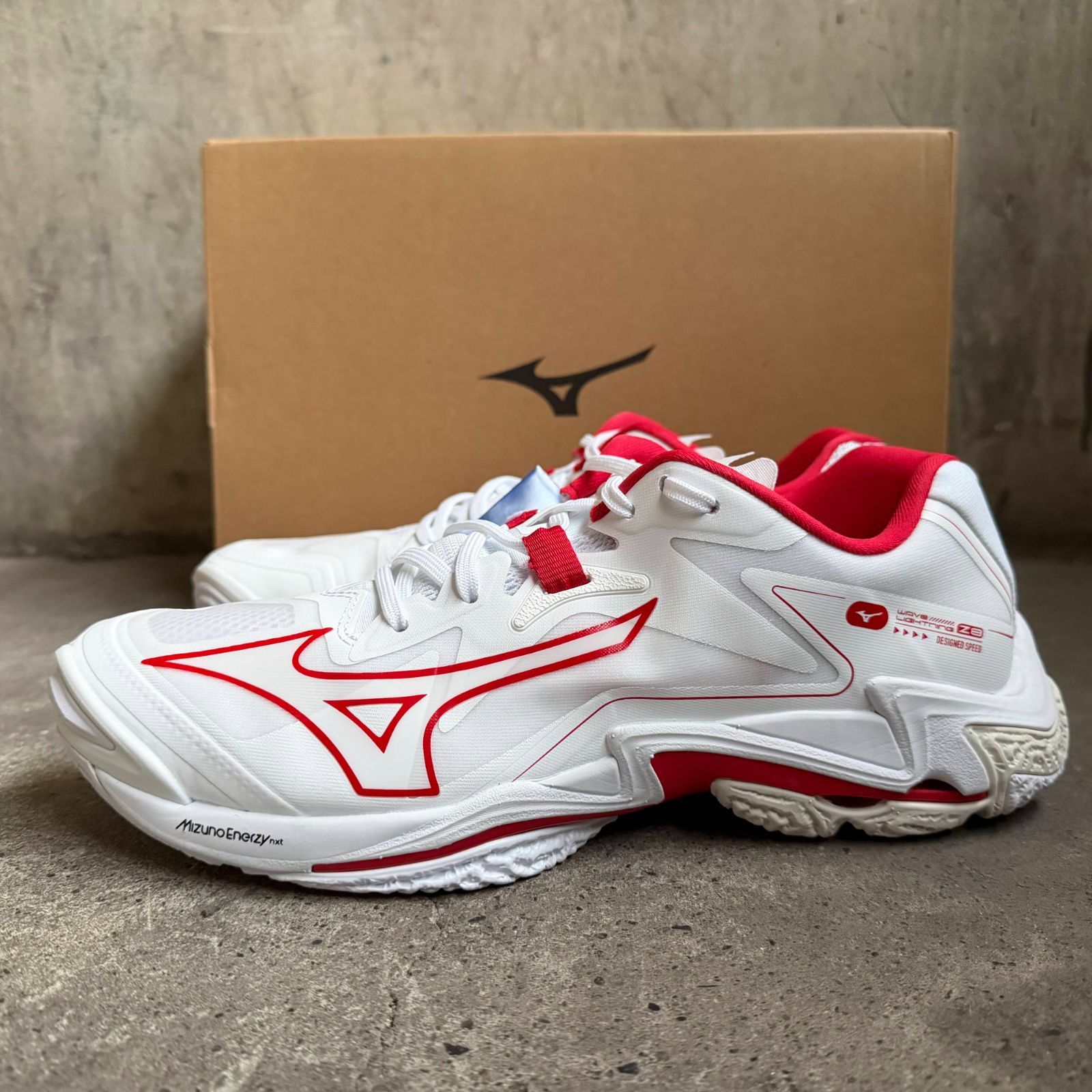 MIZUNO WAVE LIGHTNING Z8 ホワイト/レッド 27.5cm ミズノ ウエーブ